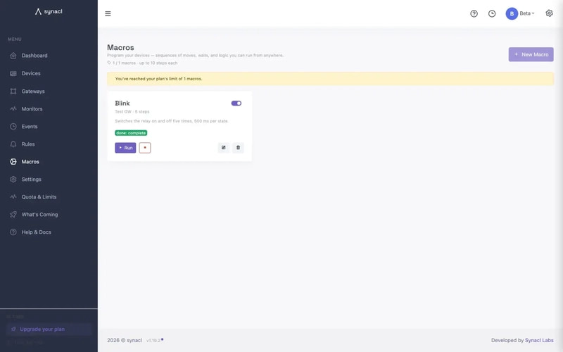Macros 页面,Blink 宏的状态徽章显示 done,网关已执行完毕。